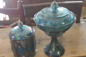 lot 4974 image: Vintage Carnival Glass Candy Dishes