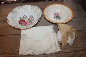 lot 4980 image: Vintage Serving Bowls & More