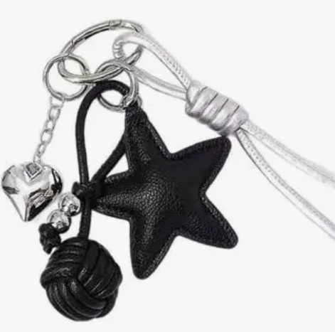 lot 4561 image: Y2K Star Keychain Leather Bag Charm with Heart Tassel, Cute Aesthetic Key Ring, Backpacks Purse Charms Gifts (Leather Black) - Retail $0