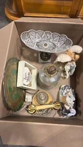 lot 4864 image: Mixed Lot of Home Decor and Collectibles - Retail $45