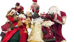 lot 4871 image: Vintage Santa collection