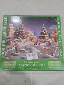 lot 1650 image: Box of Advent Calendar Jigsaw Puzzle 1008 Pieces - Christmas