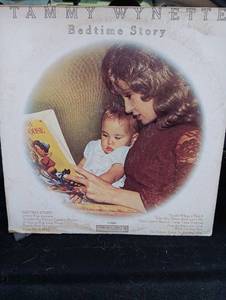 lot 148 image: Tammy Wynette Bedtime Story LP Record Album