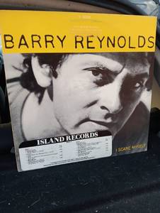 lot 155 image: Barry Reynolds I Scare Myself LP Record