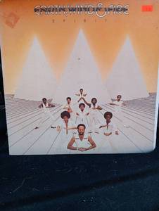 lot 156 image: Earth Wind Fire vintage record.