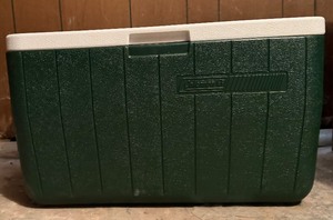 lot 59 image: Green Coleman Portable Ice Chest Cooler