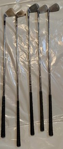 lot 57 image: Set of Wilson Golf Irons - Reliable & Quality