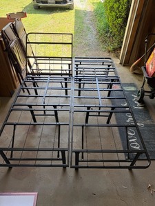 lot 99 image: Platform Bed Frame w Adjustable Head Feature