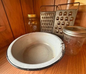 lot 77 image: Vintage Kitchen Lot w Enamel Bowl, Graters & Mason Jars