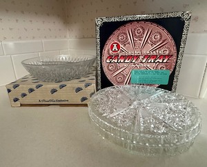 lot 10 image: Princess House Crystal Tray & Vintage Plastic Candy Dish Lot