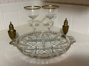 lot 25 image: Vintage Entertaining Lot w Gold Rim Stemware & Figural Shakers