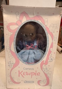 lot 61 image: Vintage 1985 Jesco Cameos Kewpie Doll in Original Box