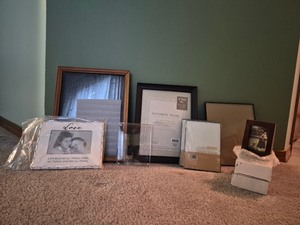 lot 78 image: Assorted Picture Frames