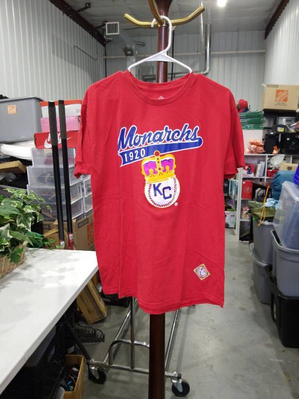 lot 1253 image: Kansas City Monarchs 1920 Baseball T-Shirt Large