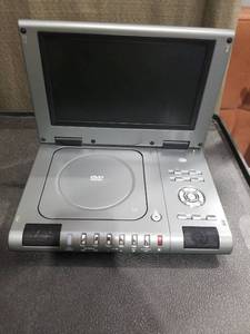 lot 3565 image: Durabrand PDV-709 9 Inch Portable DVD Player with Case