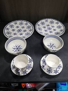 lot 3576 image: Blue and White Floral Pattern Tea Set with Bowls and Plates