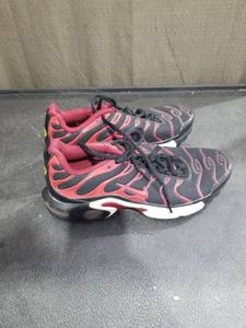 lot 3587 image: Nike Air Max Plus TN Black Red Running Shoes Size 5Y