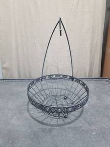 lot 3628 image: Black  Fruit Basket with Banana Hanger