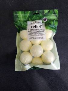 lot 3672 image: Relief Eucalyptus Bath Fizzies 10 Pack Spa Wellness Collection
