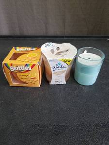 lot 3674 image: Skittles Orange Creme Candy and Glade Vanilla Scented Candle Bundle