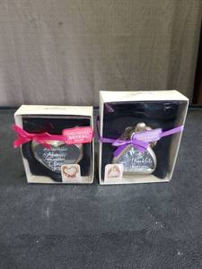 lot 3685 image: Hallmark Magic Message Reveal Light-Up Figurines Set