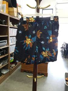 lot 3735 image: Matix Hawaiian Floral Board Shorts Size XL