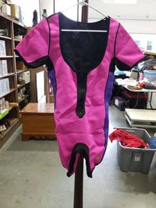 lot 3737 image: Pink and Purple Neoprene Wetsuit Short Sleeve Size 3XL