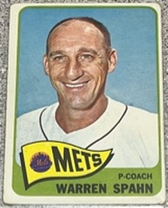 lot 124 image: 1965 Topps Baseball Card #205 - Warren Spahn New York Mets