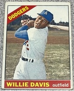 lot 129 image: 1966 Topps Baseball Card #535 - Willie Davis Los Angeles Dodgers