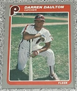 lot 229 image: 1985 Fleer Baseball Card #U-33 - Darren Daulton