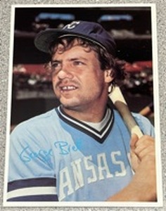 lot 312 image: 1980 Topps Super Baseball Photo Card #14 - George Brett