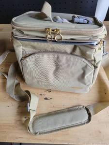 lot 20155 image: HAFIZORA Insulated Cooler Bag with Multiple Compartments