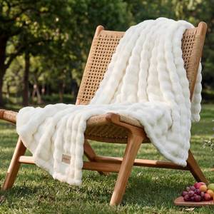 lot 19810 image: Bedsure 3D Fleece Bubble Blanket for Couch - GentleSoft Cute White Throw Blanket for Sofa Bed Room Decor - Luxury Soft Cozy Cloud Blanket Mothers Gifts for Women, Lightweight, Off White, 50�60