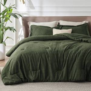 lot 19923 image: Bedsure King Size Comforter Set - Dark Green Soft Bedding for All Seasons, Cationic Dyed Bed Set, 3 Pieces, 1 King Size Comforter (104x90) and 2 Pillow Shams (20x362)