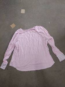 lot 2224 image: Ladies long sleeve pink T-shirt size S