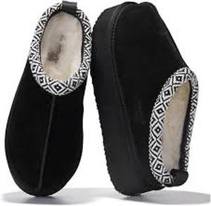 lot 14453 image: Black Suede Slip-On Slippers with Fleece Lining 8.5 Womens