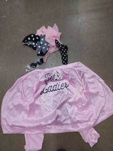 lot 2390 image: Pink ladies bowling team outfit costume no size