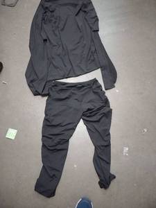 lot 2392 image: Ladies stretchy outfit with black robe size XL