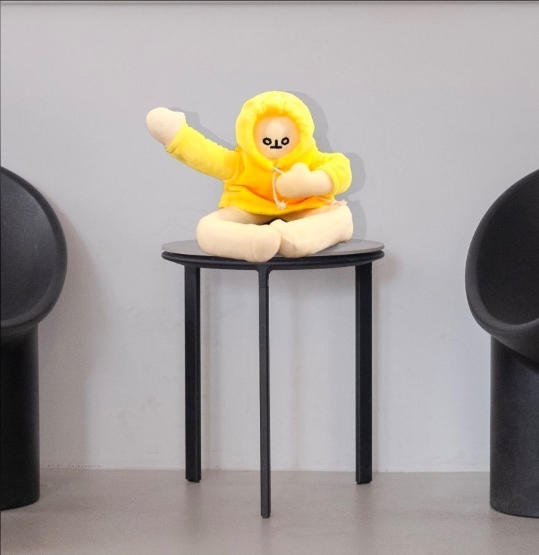 lot 5111129 image: Kahopy Plush Toy Stuffed Doll with Magnet Pose Changeable Funny Gift Man Decompression Toy Birthday Party Festivals Gifts(14.2 in) - Retail $13