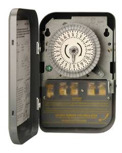 lot 22789 image: Woods 59104WD Indoor 24-Hour Heavy Duty Mechanical Time Switch, 208277V 40A DPST , Black - Retail $45