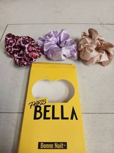 lot 30292 image: Hair Scrunchie Set with Paris Bella Packaging - Retail $8
