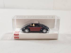 lot 138 image: Busch 187 HO Scale Volkswagen Beetle Hebm�ller Cabriolet Model Car 46705