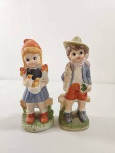 lot 202 image: Ceramic Children Figurine Set Boy and Girl Farm Theme