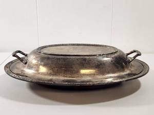 lot 208 image: Rogers & Bro Silver Plated Covered Serving Dish with Tray