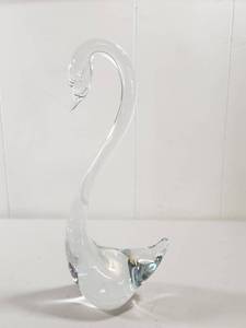 lot 218 image: Clear Glass Swan Figurine