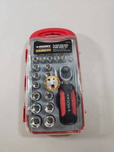 lot 313 image: Husky 26-Piece Dual-Sided Stubby Socket Set