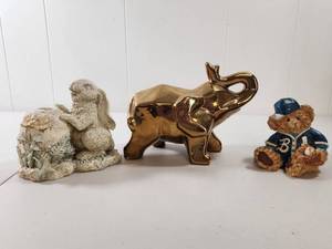 lot 323 image: Mixed Collectible Figurine Set - Rabbit Planter, Gold Elephant, Sports Bear