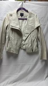 lot 6 image: The Limited Womens Faux Leather Moto Jacket Size XS
