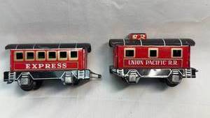 lot 34 image: Tin Toy Train Set with Express and Union Pacific Cars