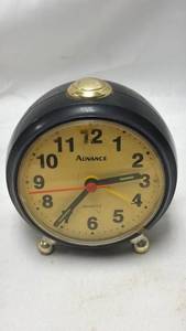 lot 113 image: Advance Quartz Alarm Clock